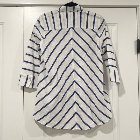 Foxcroft Women's Button Down Cotton Shirt White and Blue Stripes Size 8 - Picture 5 of 10